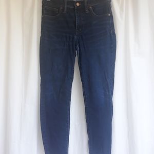 Madewell 9" high rise skinny jeans.  Size 27S.